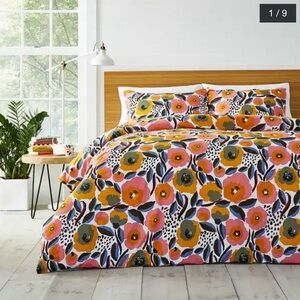 Marimekko Rosarium Duvet Cover Set - Full - Queen. Duvet Cover and 2 Shams